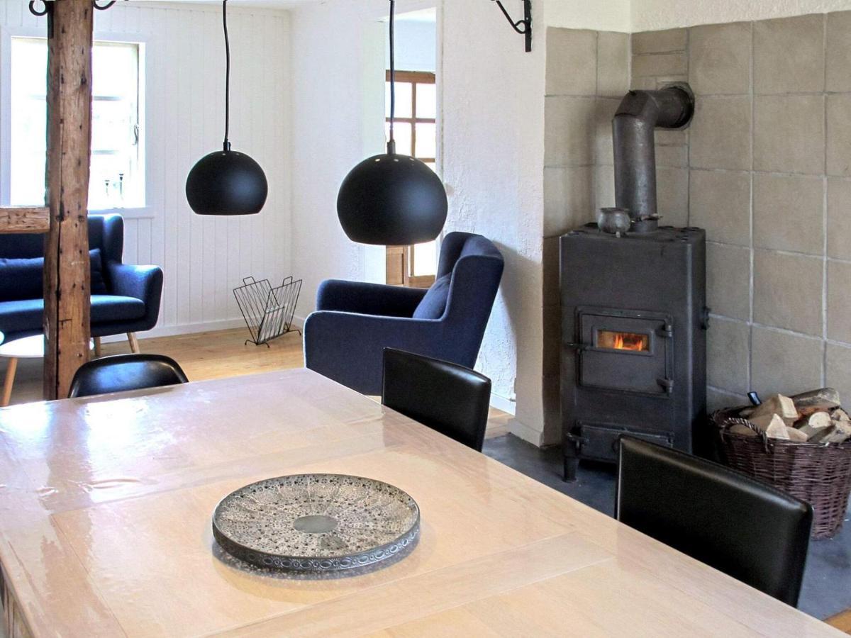 4 Person Holiday Home In Bandholm Екстер'єр фото