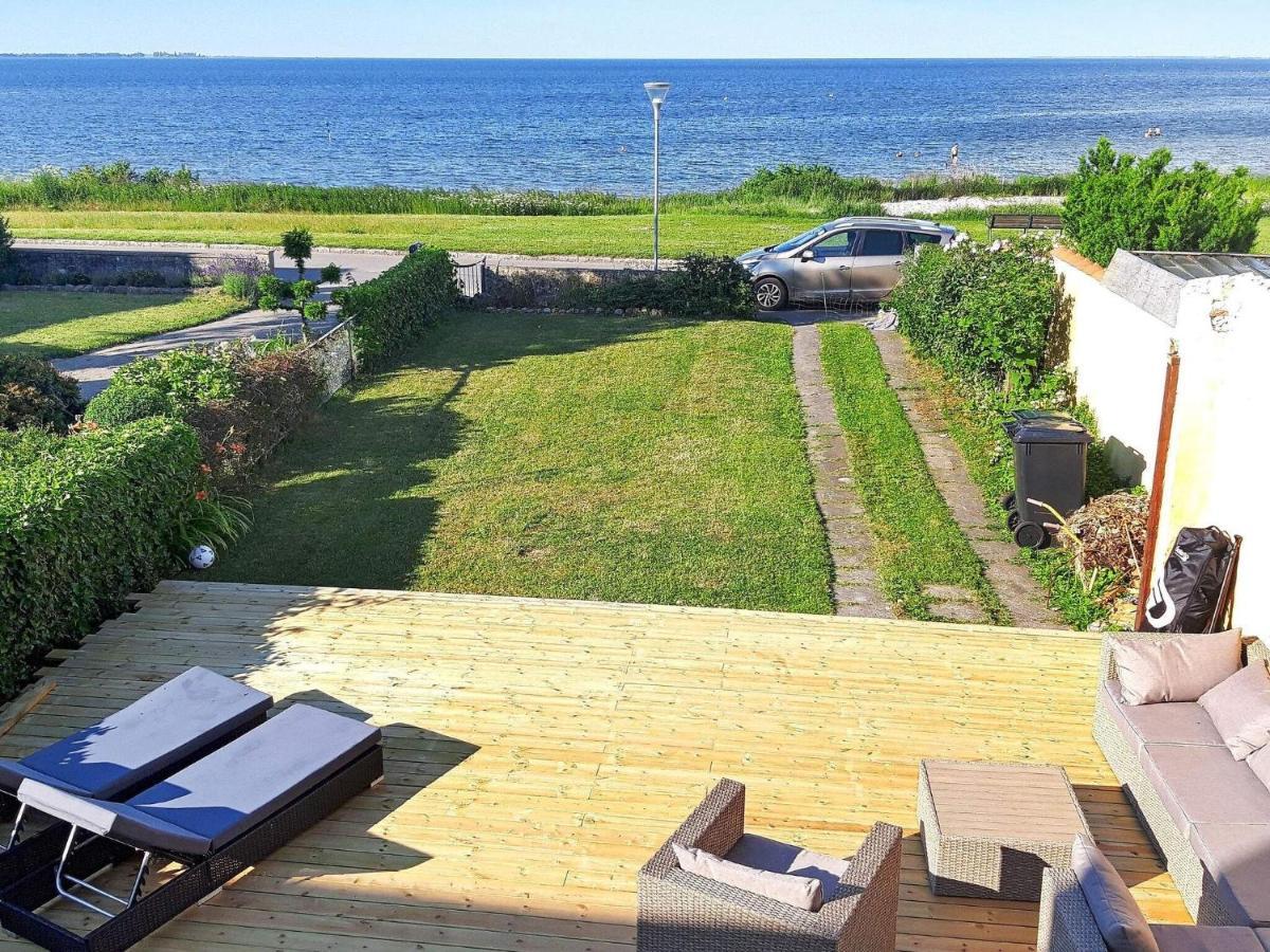 4 Person Holiday Home In Bandholm Екстер'єр фото