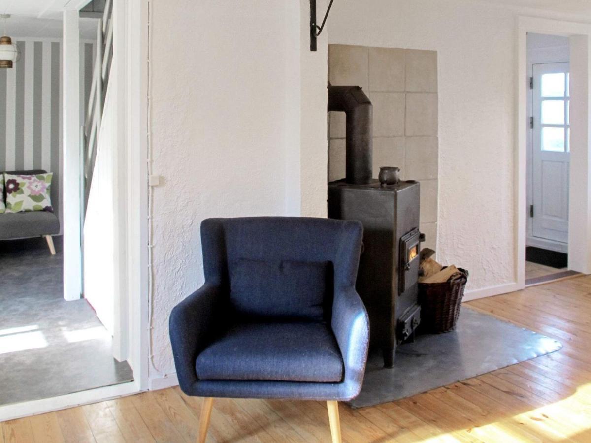 4 Person Holiday Home In Bandholm Екстер'єр фото